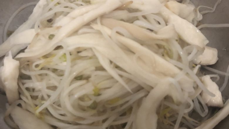 酸菜鱼,都可以捞出备用