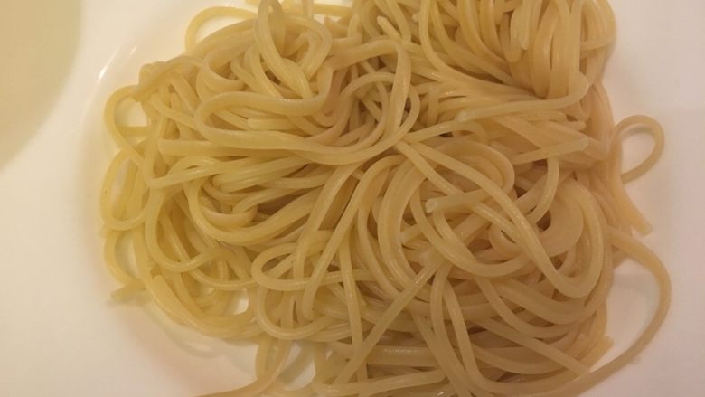 意大利肉酱面,一人份大约是3叉子的面条!
