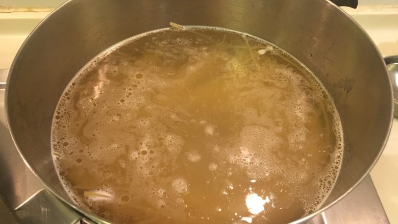 意大利肉酱面,面条入水等水沸腾后煮3分钟!