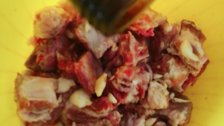 快手菜,空气炸锅版紫苏排骨,加入<a style='color:red;display:inline-block;' href='/shicai/ 718'>料酒</a>