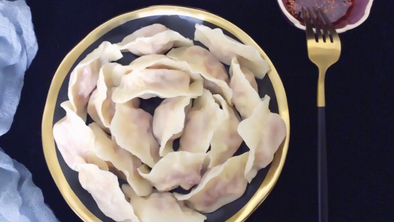 了不起的小番茄+番茄鸡蛋饺子,美味的番茄鸡蛋饺子,可以吃了