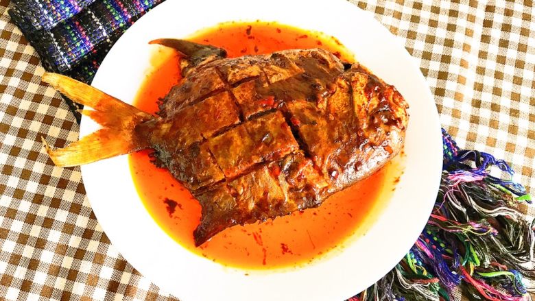 美味金昌鱼 酱香金鲳鱼,酱香金鲳鱼,酱香浓郁,风味独特,鱼肉鲜嫩,鲜香适宜,下酒下饭都可以~