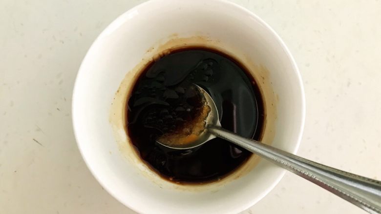 5分钟快手菜 凉拌葫芦丝,充分调匀,碗汁调好了