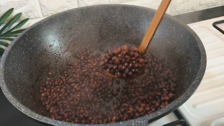 蜜红豆(甜品搭档),捞出放凉