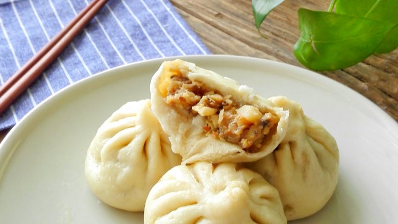 鲜笋香菇肉包,香喷喷,好吃,还不胖
