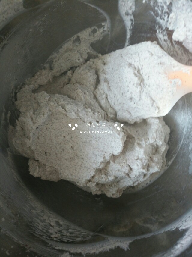 海盐奥利奥咸奶油盒子,均匀即可，搅拌时间过长奶油会水油分离。