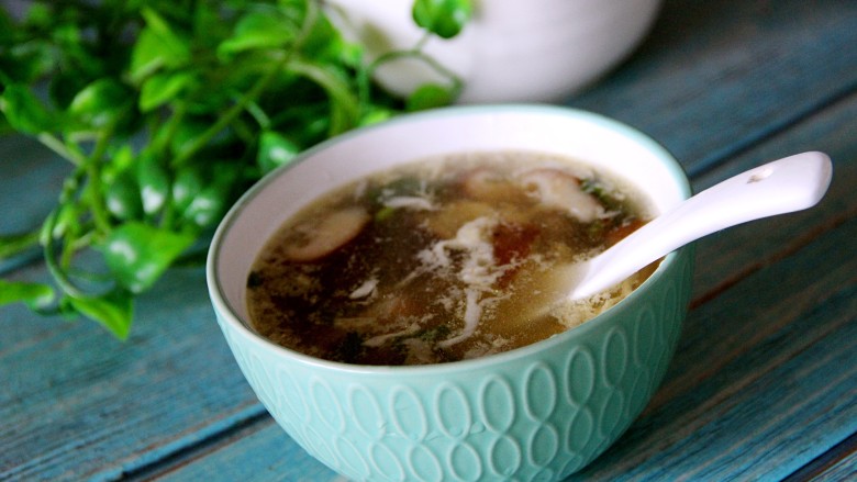 菌类料理~香菇鸡蛋汤,盛出来