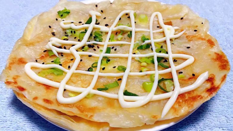 沙拉手抓饼,香喷喷滴沙拉葱香手抓饼完成了