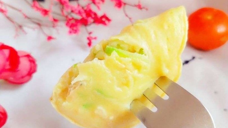 鸡蛋饼这样做好吃又补钙
