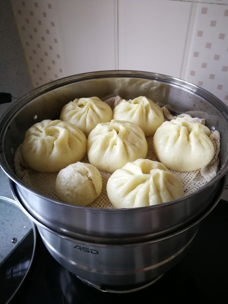 白萝卜素包子,开锅后,七八分钟,关火。