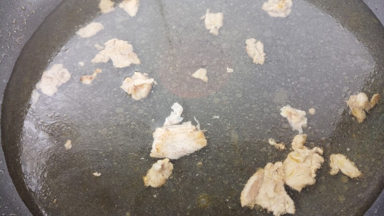 牛肉菌汤,然后加入适量的水