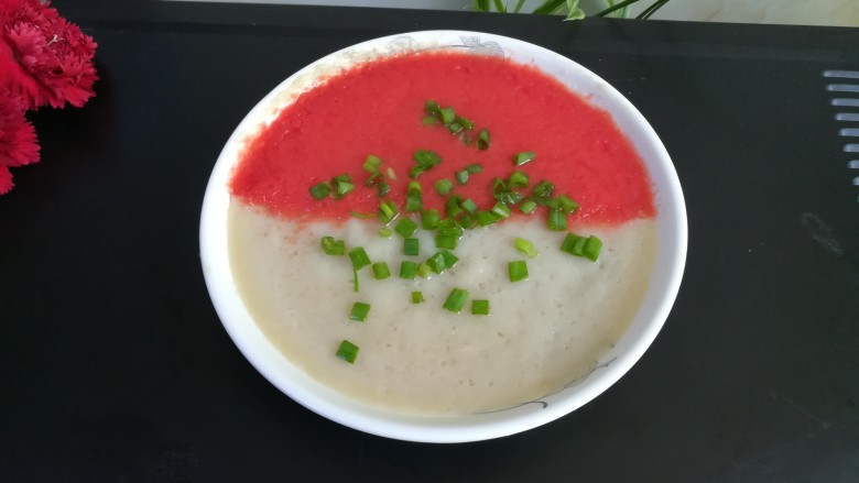 你一定没见过的土豆番茄泥,有点q,有点弹,好看更好吃的土豆番茄泥就做好了。
