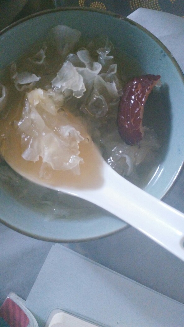银耳糖水