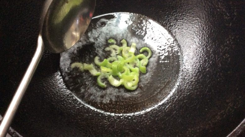 了不起的小番茄+番茄炒丝瓜,爆香葱花