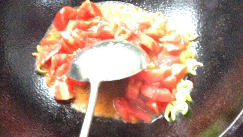 了不起的小番茄+番茄炒丝瓜,加入番茄翻炒