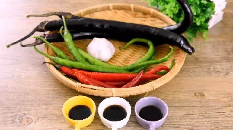 茄子这样做简单,味道鲜美,一看就懂!,食材
