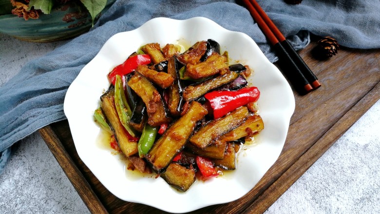 肉末酱爆茄条,成品图!