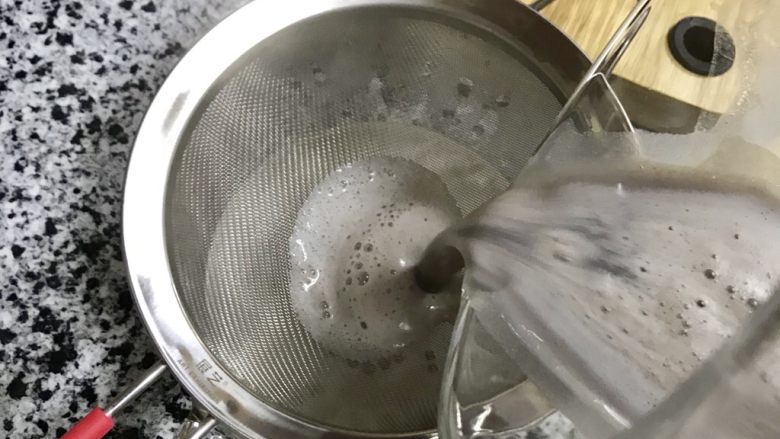 黑豆豆浆,过滤