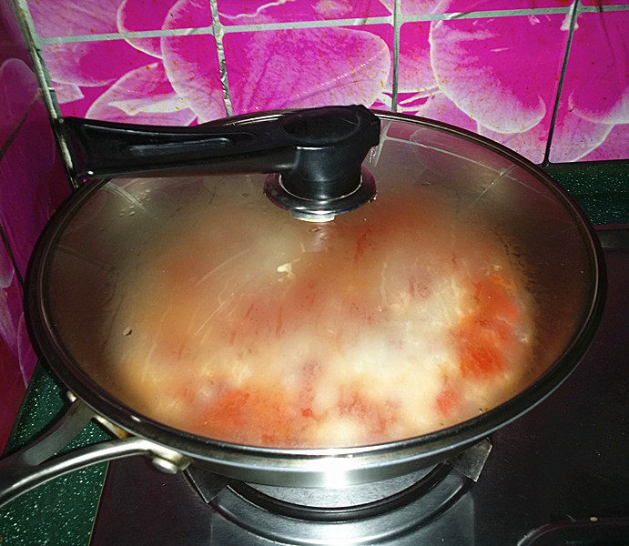#了不起的小番茄#番茄鸡蛋猪肝汤,加盖大火