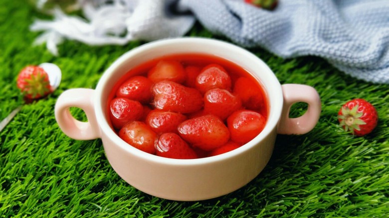 草莓<span style="color:red">可以</span><span style="color:red">这样</span><span style="color:red">做</span>，让宝贝爱上草莓