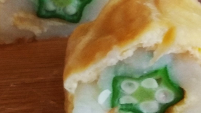 土豆秋葵蛋卷,有没有迫不及待的想要尝一个?