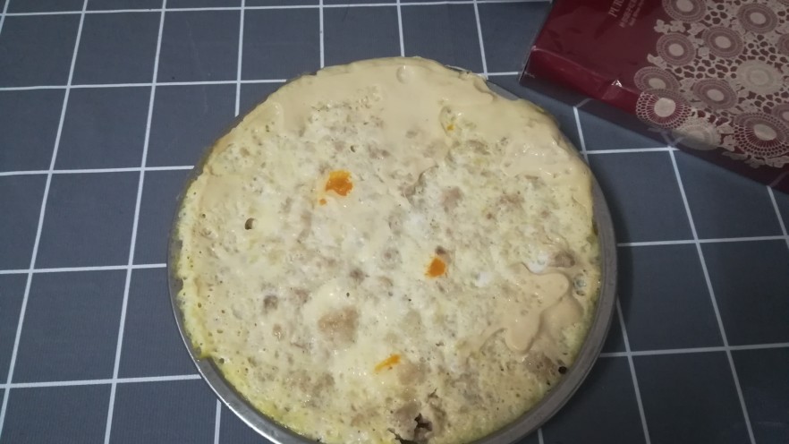 咸蛋肉饼