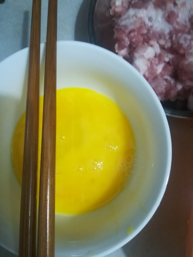 咸蛋肉饼,<a style='color:red;display:inline-block;' href='/shicai/ 9'>鸡蛋</a>打一下