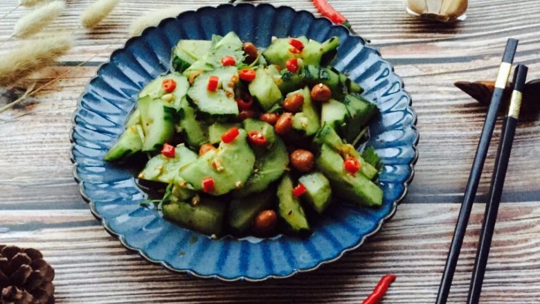 凉拌菜~拍黄瓜,成品图