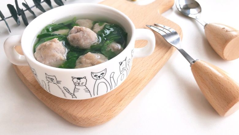 牛肉丸子菠菜汤