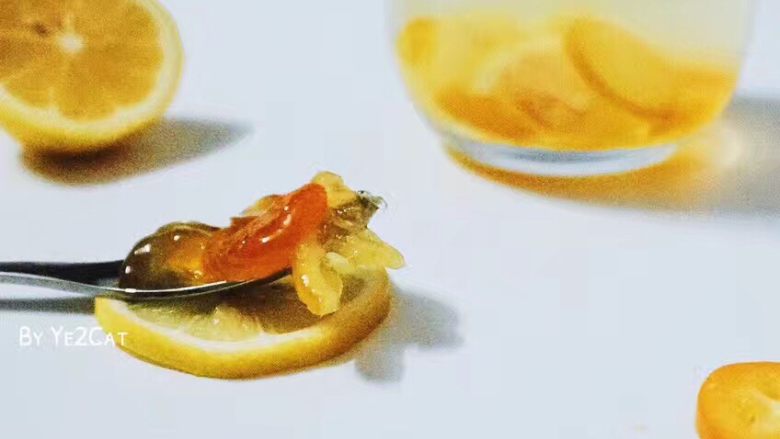 金桔柠檬酱 清新一夏天,金桔柠檬酱可趁热装瓶,瓶子倒扣室温冷却后更好储存。