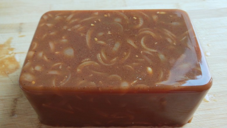 豆腐乳\多味儿\猪皮冻,早晨才想起猪皮冻,非常棒的猪皮冻,像放胶一样的劲道。