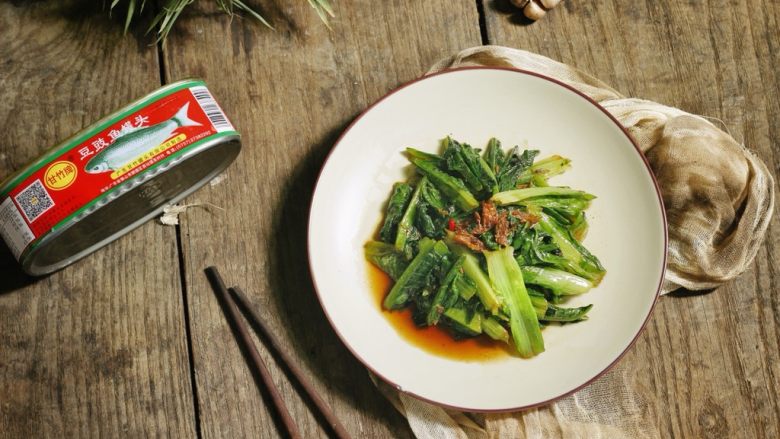 家常青菜我喜欢这样做,豆豉鲮鱼炒香麦,成品图。