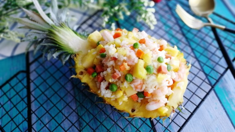 菠萝季+三鲜菠萝饭,非常香,