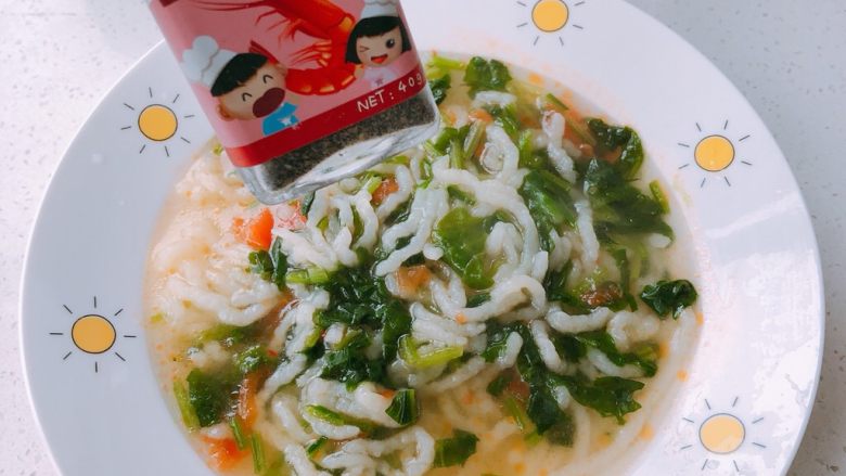 补钙的蔬菜面线,撒点海虾黑芝麻粉,补钙益智的