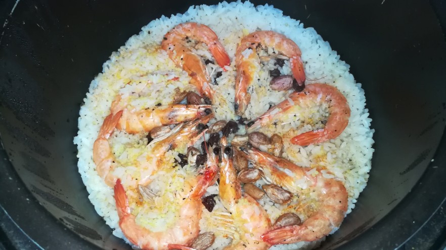 大虾闷饭
