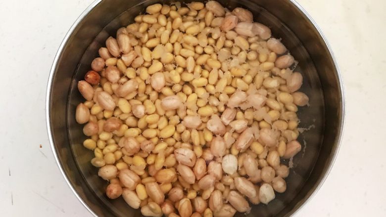 下饭小菜 酱焖双豆,花生和黄豆浸泡好了
