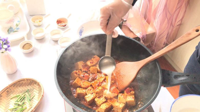 麻婆豆腐,第二次增加豆腐间拉力