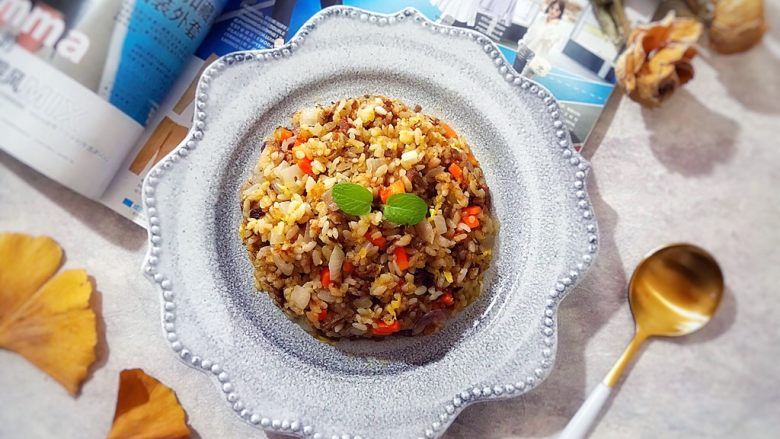 沙茶酱牛肉炒饭,无与伦比的美味(❀ฺ´∀`❀ฺ)ノ