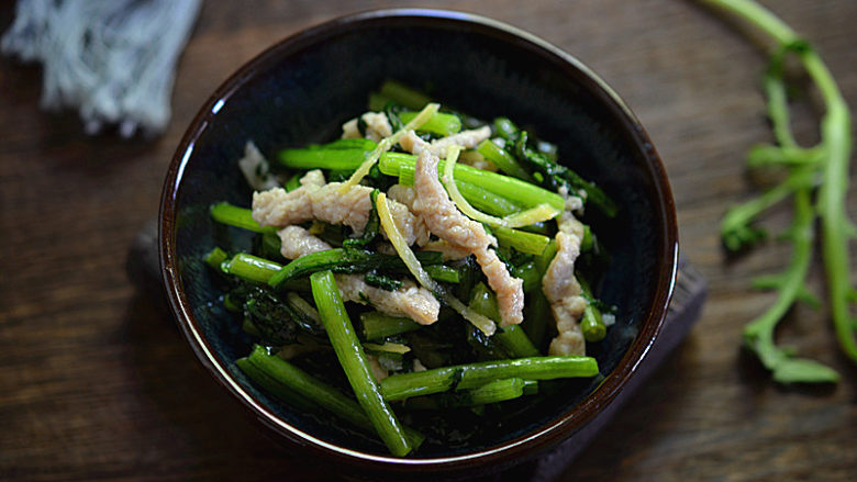 蒿子秆炒肉丝