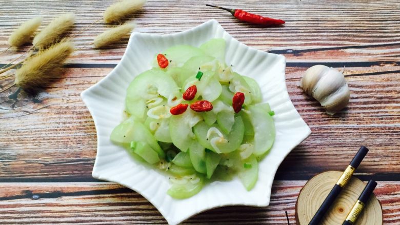 家常菜+蒲瓜炒虾皮,成品图