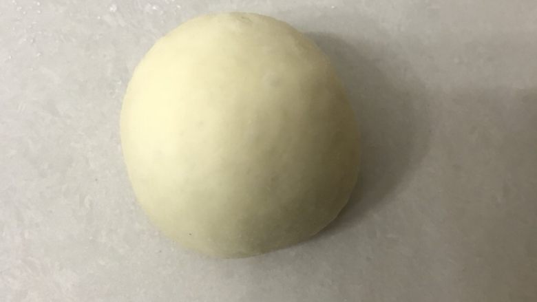 豆沙花朵面包,收口揉圆,收口压底下