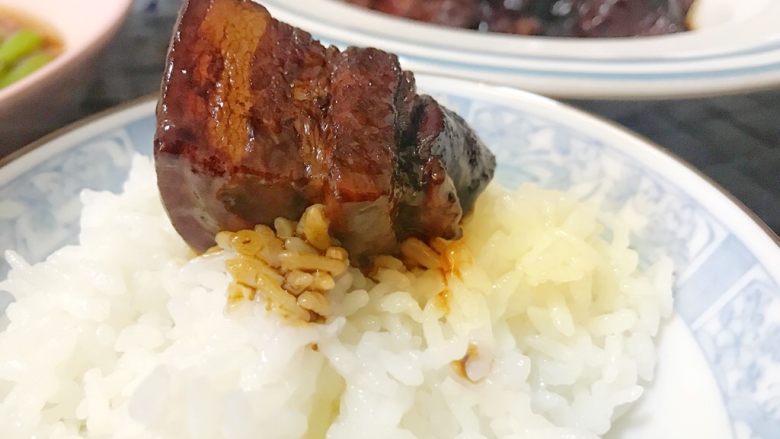 老上海风味的红烧肉,配上白米饭,血受🍚🍚🍚