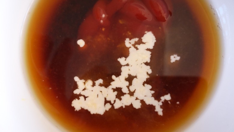 茄汁里脊,加入少许淀粉