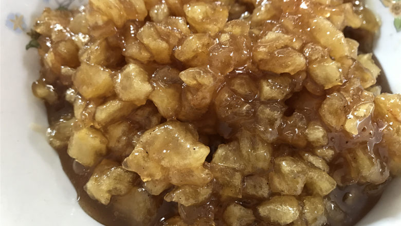肉桂苹果馅饼,直至炒到汤汁浓稠,即可。