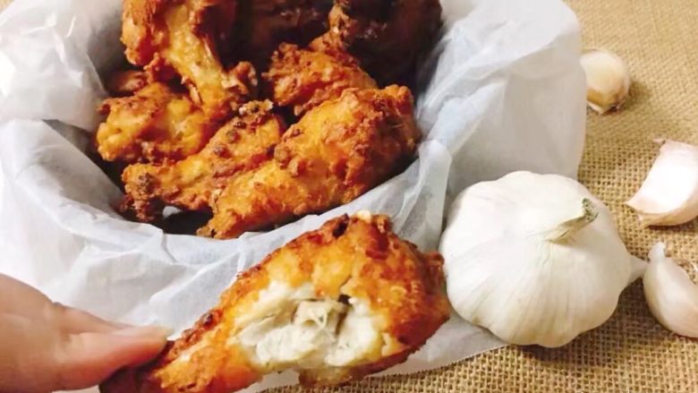 蒜香炸鸡翅  独家吮指美味,不吃别的了，我可以把这份全包了！！！