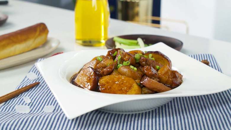 上海小素鸡炖五花肉 