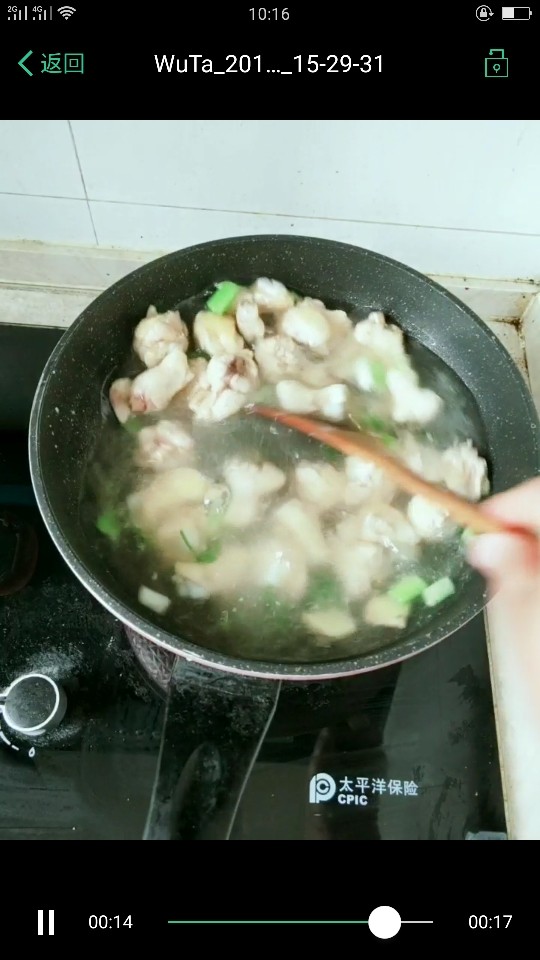 咖喱鸡肉饭,加入热水，和鸡腿平就行！