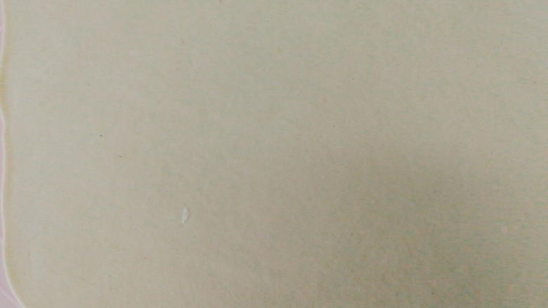 家庭版--叫花鸡,将醒好的面团,擀成大小合适的圆片