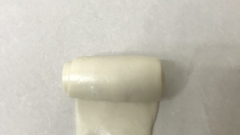 蛋黄酥,自上而下卷好