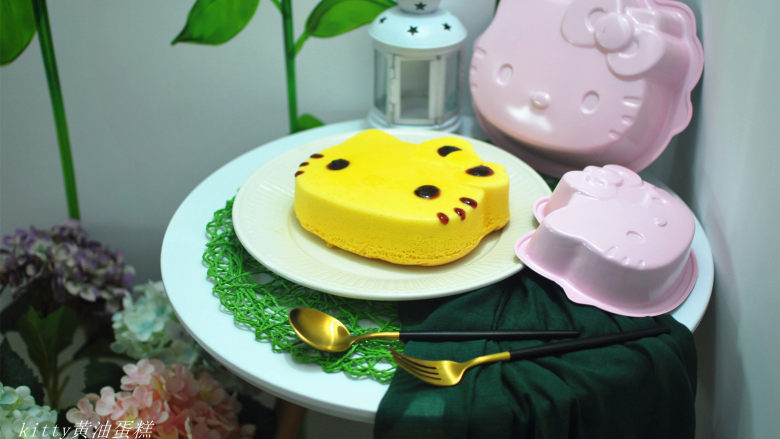 8寸kitty黄油蛋糕,成品图